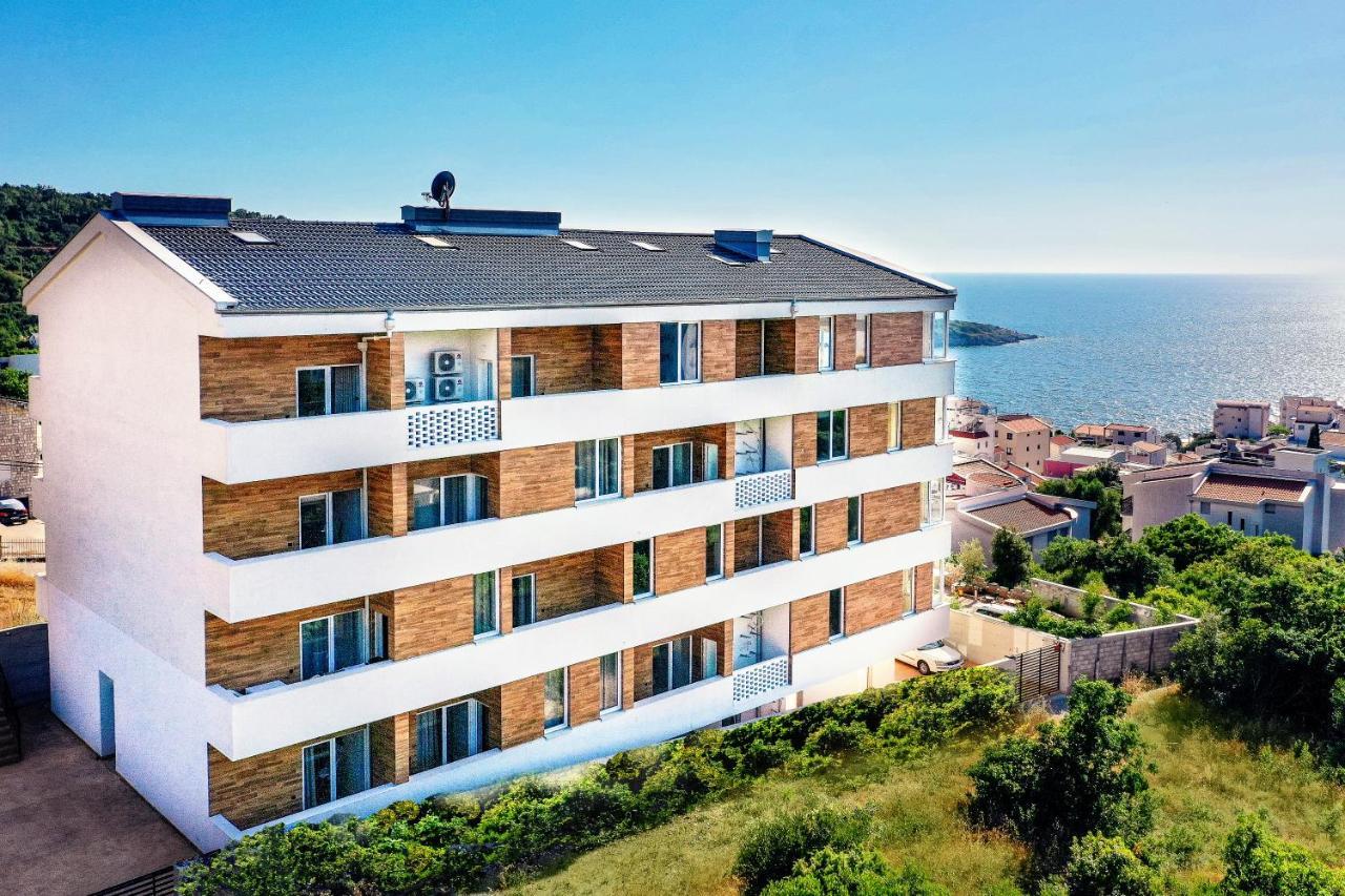 Magic Box Apartment Utjeha Exterior foto